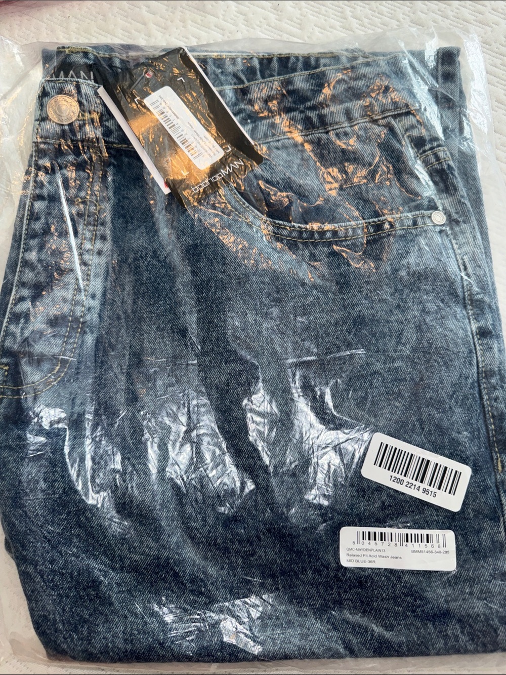 Boohoo Mens acid Washed Relaxed Jeans 36R NWT